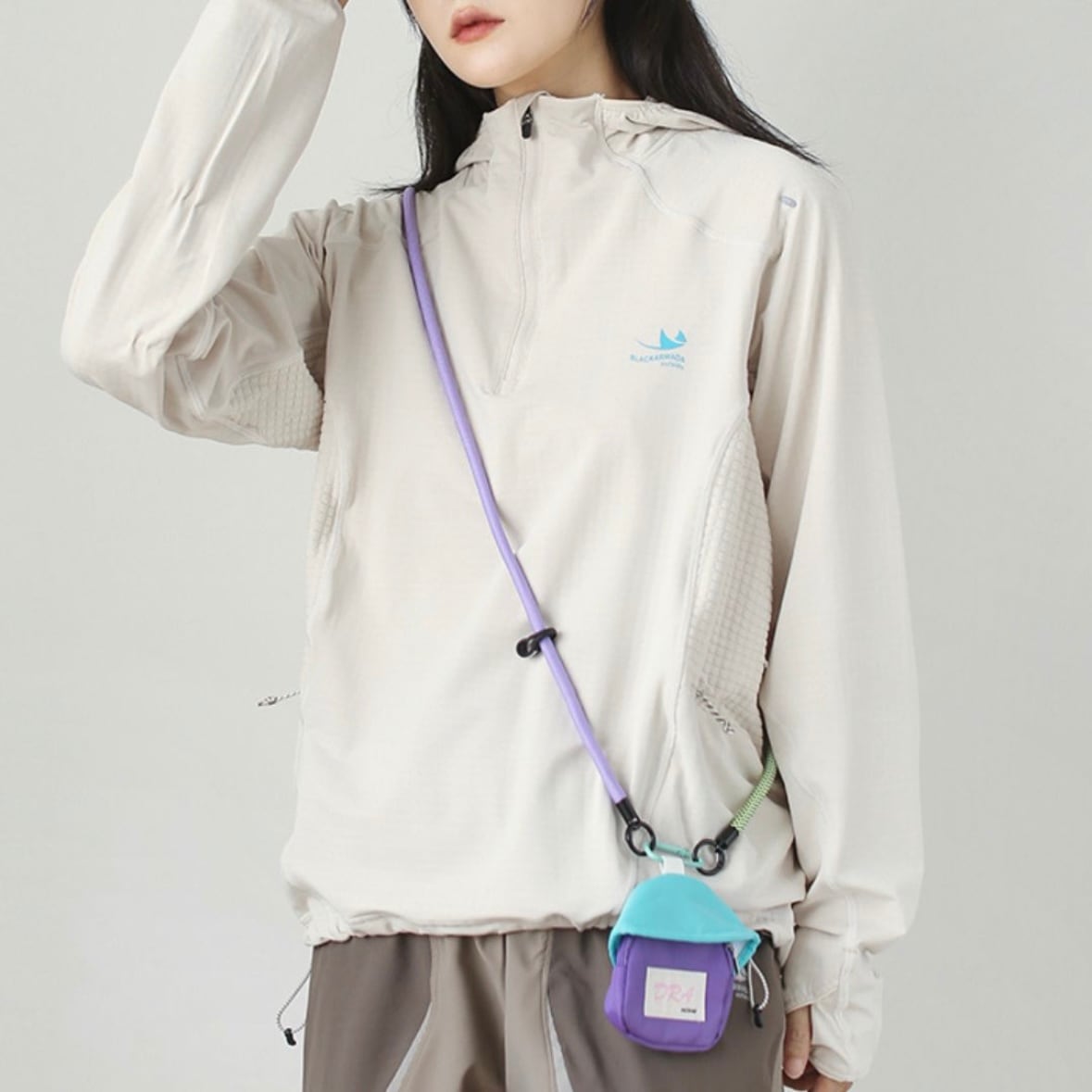 ハーフジップドローコードパーカー C00683