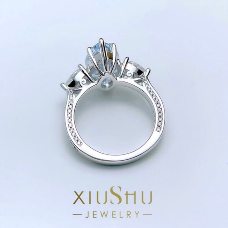 マーキス ブルー 高炭素ダイヤモンド 10カラット キラキラ ゴージャス