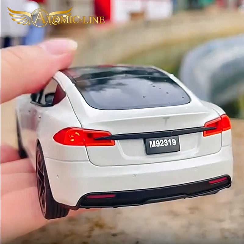 テスラ MODEL S 1/24 ミニカー 全5色 ライト点灯 エンジンサウンド