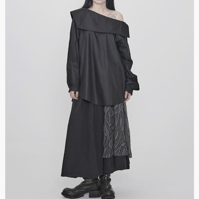 Asymmetric off shoulder pullover C0670