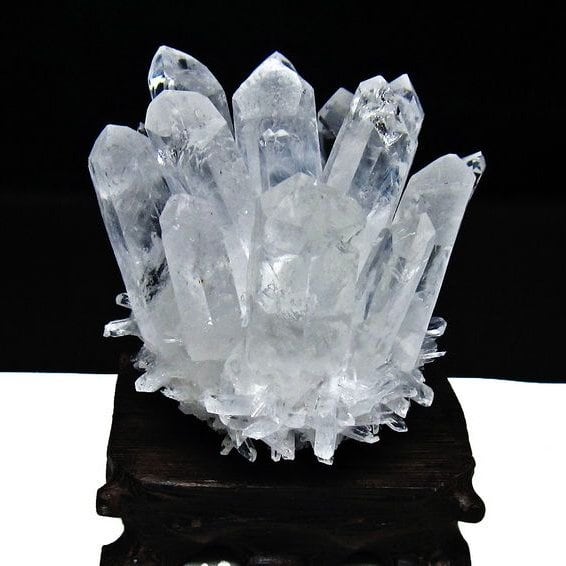 水晶 クラスター 水晶 原石 台座付属 一点物 182-8328