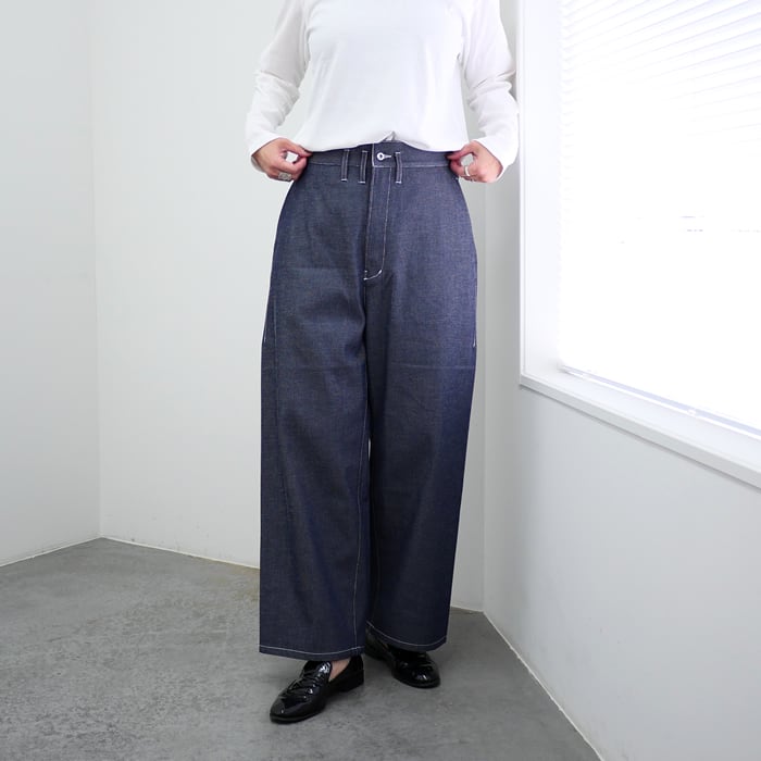 Vrahmsになります FIRMUM（フィルマム） 強撚ポリエステル&コットンドライワイドデニム