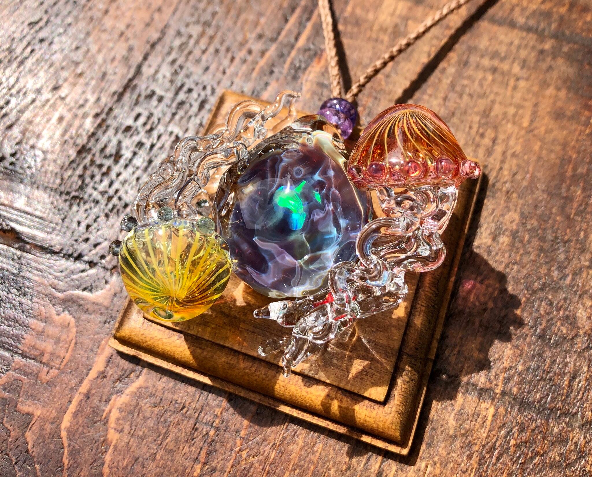 海月 深海の海月】 | GuruGuruGlass
