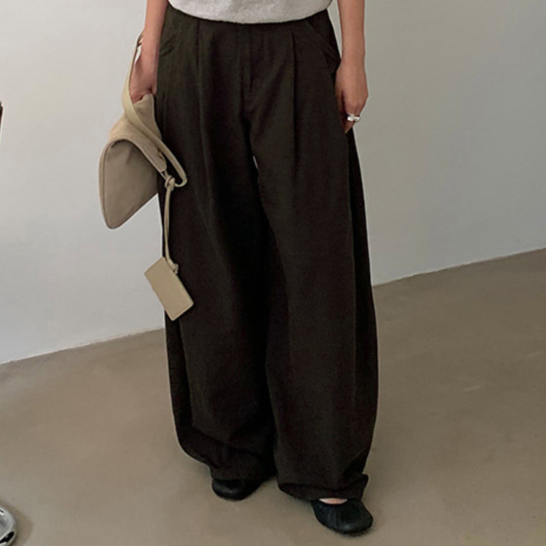 Front tuck wide straight pants G975