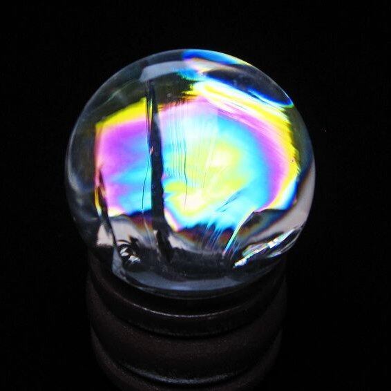 アイリスクォーツ 水晶玉 虹入り 26mm 水晶 丸玉 スフィア 置物 原石 一点物 141-8672