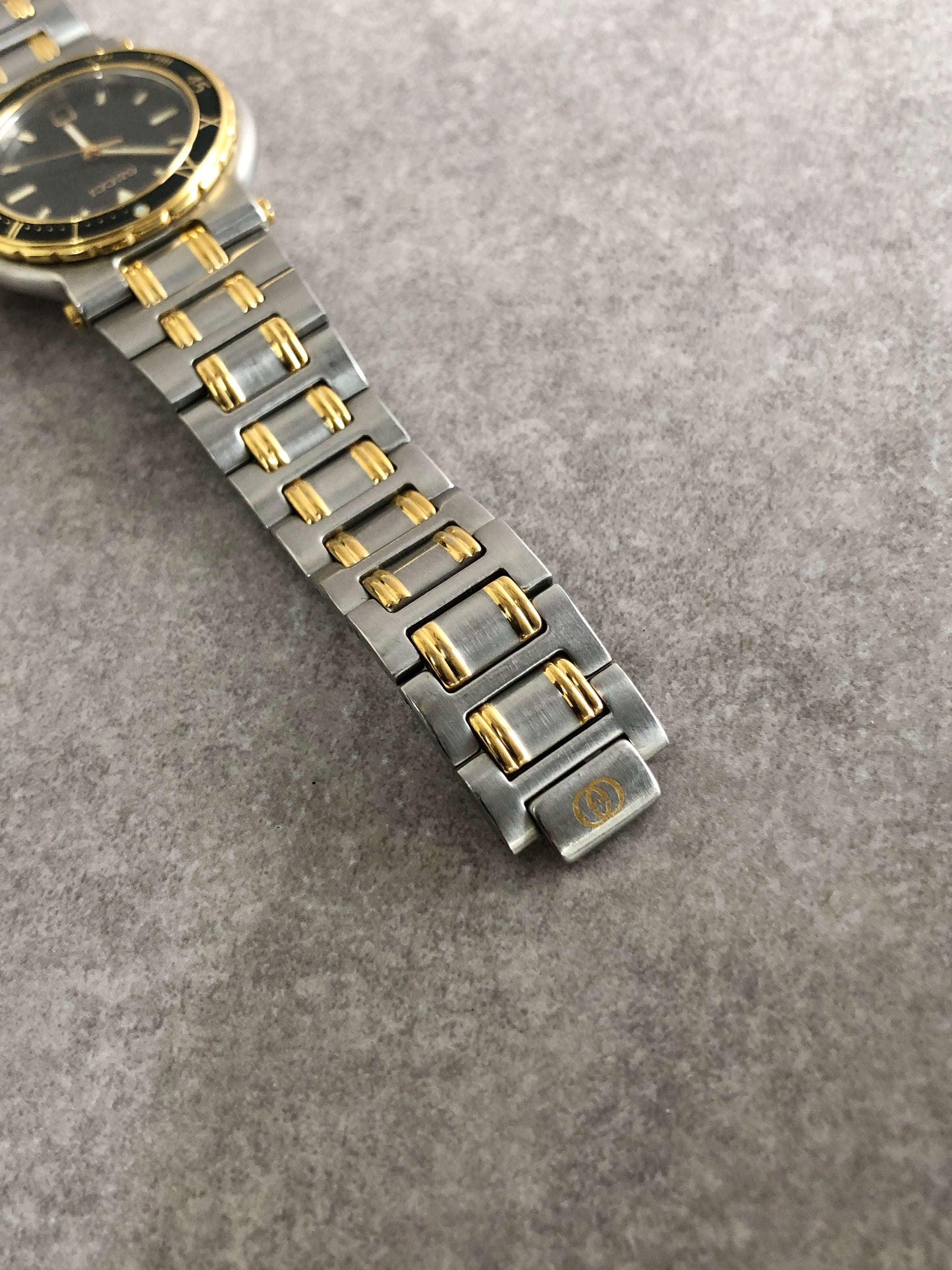 【お得】　GUCCI ゴールド シルバー 時計 2点セット お得】 GUCCI ゴールド シルバー 時計 2点セット お得】 GUCCI