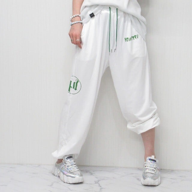 お尻ロゴ Sideロゴ スウェット ラフパンツ BOYSパンツ ホワイト お尻ロゴ Sideロゴ スウェット ラフパンツ BOYSパンツ ホワイト