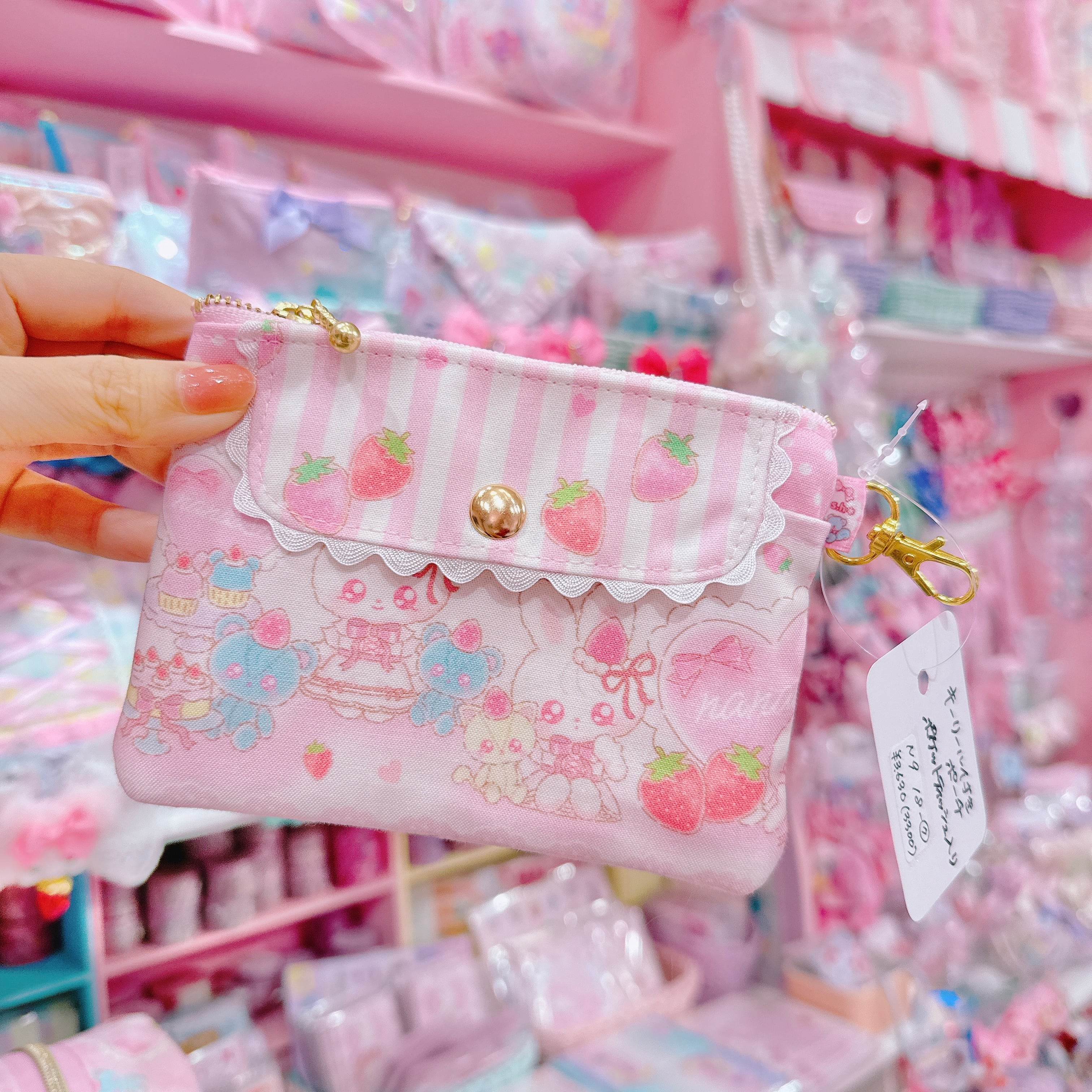 【N9】18-7キーリール付きポーチ（ポケットティッシュ入り）