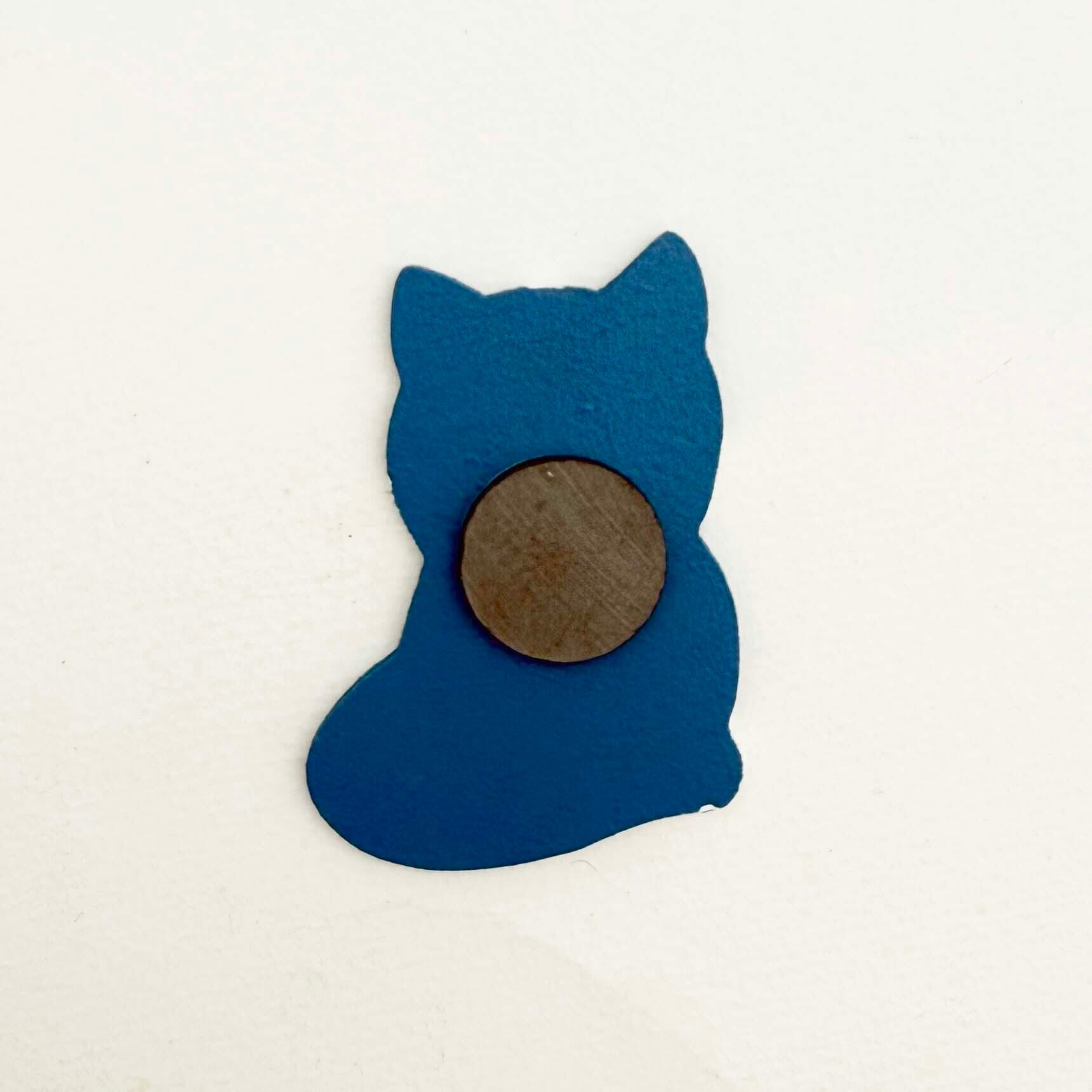 エストニアのマグネット（青猫）