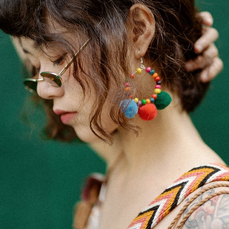 ドリームホースレディースガールガールハート薄い色キャンディーカラーかわいいふわふわボールピアスビッグボールボールピアス ドリームホーストラベル婦人服13056552180