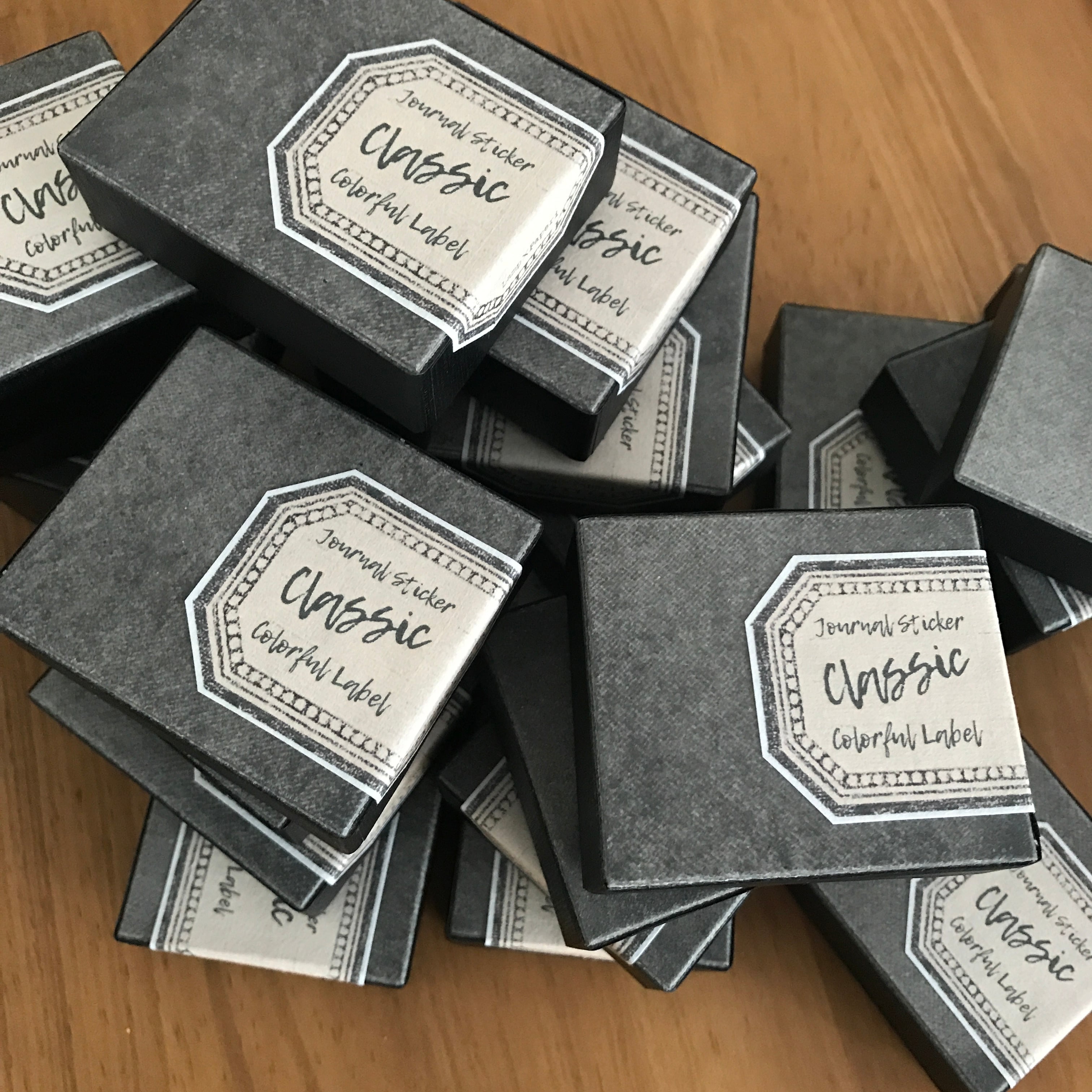 海外紙物　アンティーク　Perfume ラベルステッカー　3種　大量　300枚 海外紙物 アンティーク Perfume ラベルステッカー 3種 大量 300枚