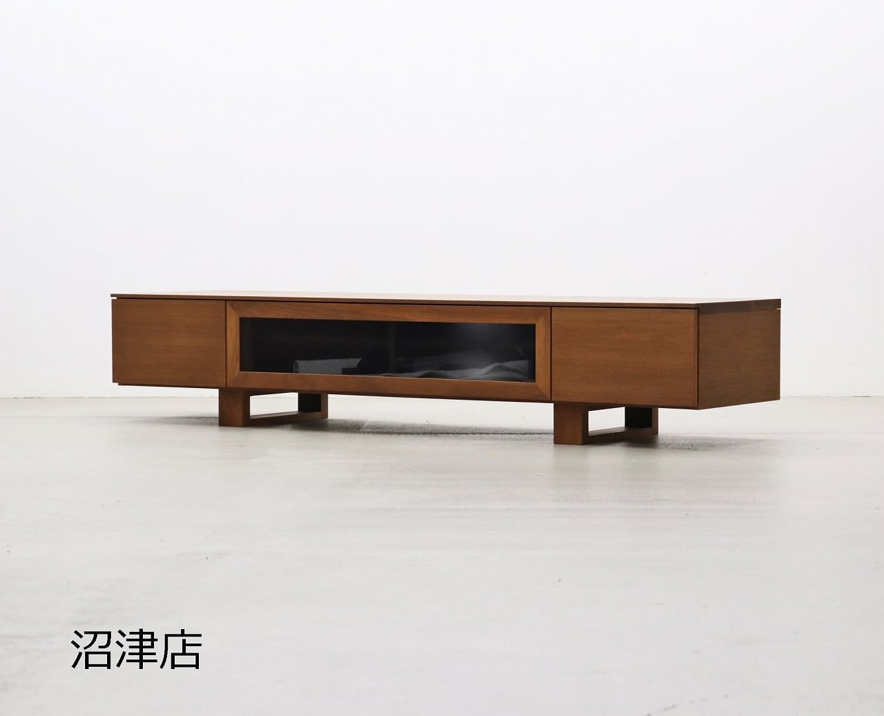 飛騨家具 shirakawa シラカワ ウォールナット無垢材 AVボード TV台 飛騨家具 shirakawa シラカワ Plain プレーン TVボード 脚 国産