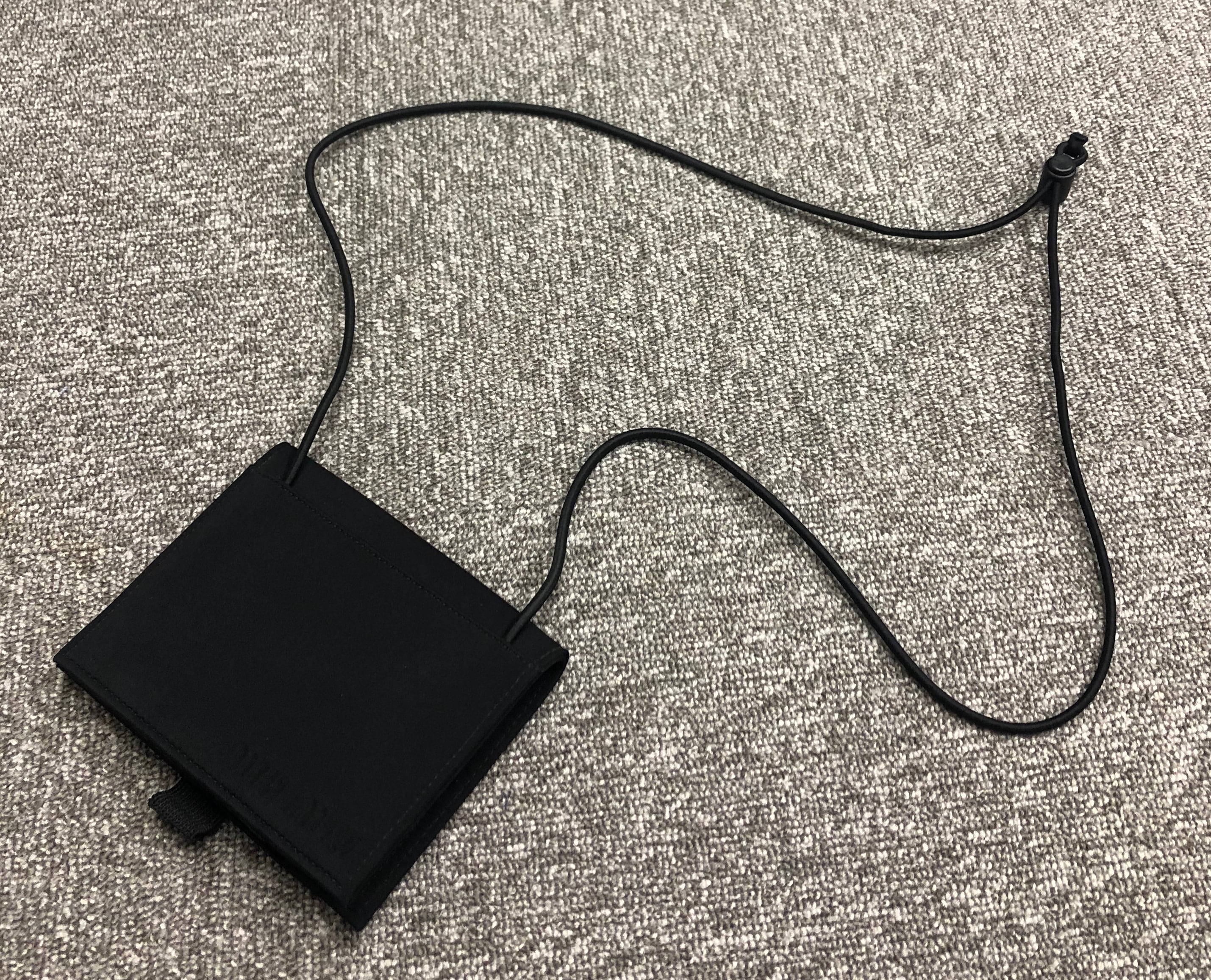 2000s MIU MIU NECK WALLET SMALL | ZSC 