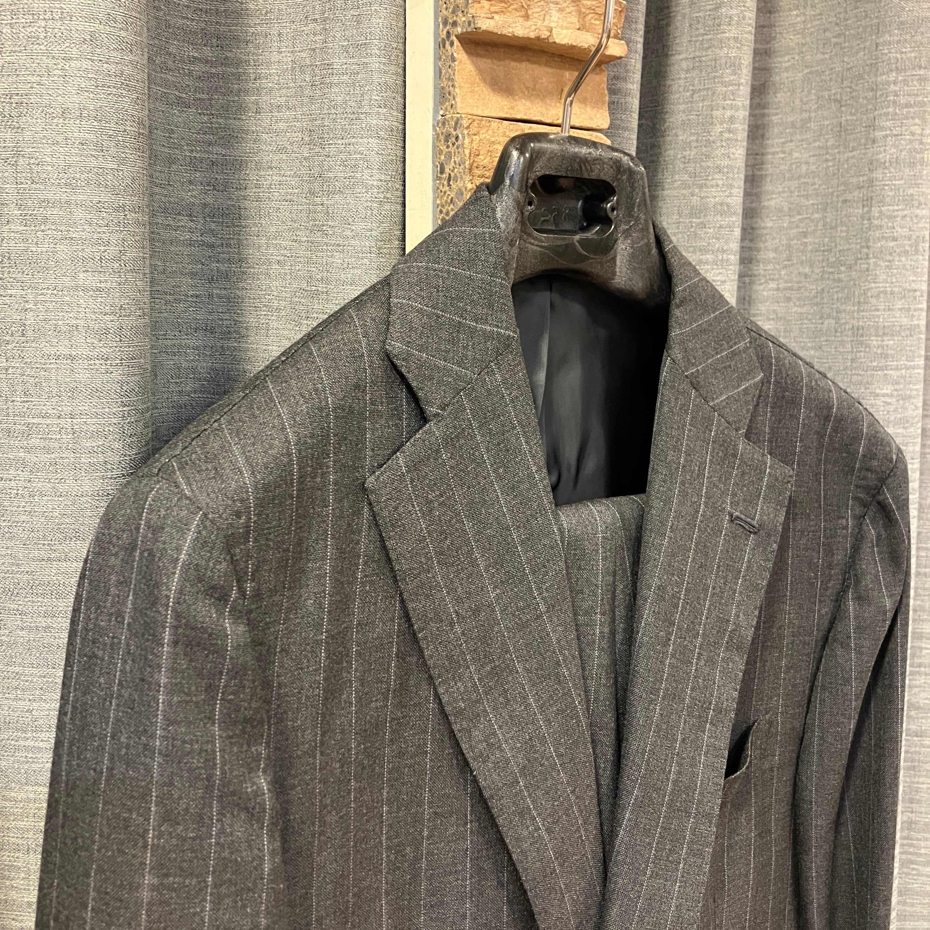 LUCA GRASSIA WOOL STRIPE SUIT GRAY 《50》 | safarionline
