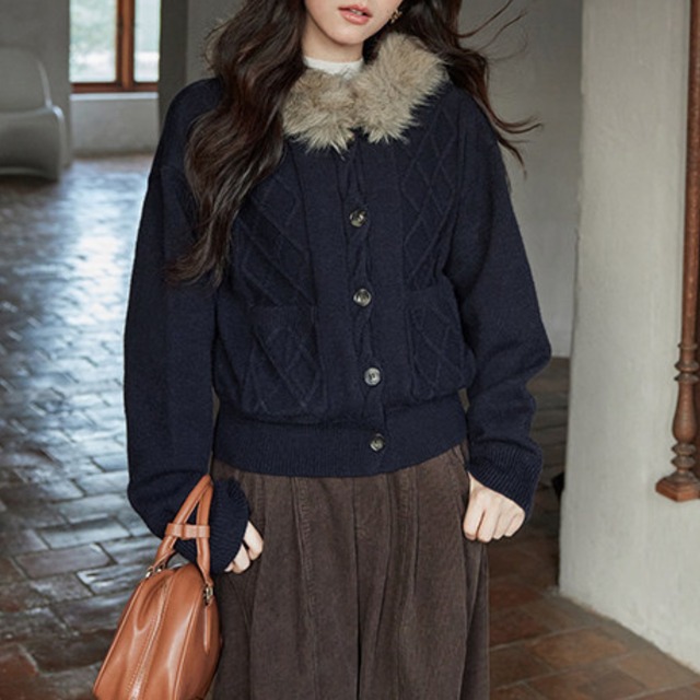 knit cardigan with faux fur collar