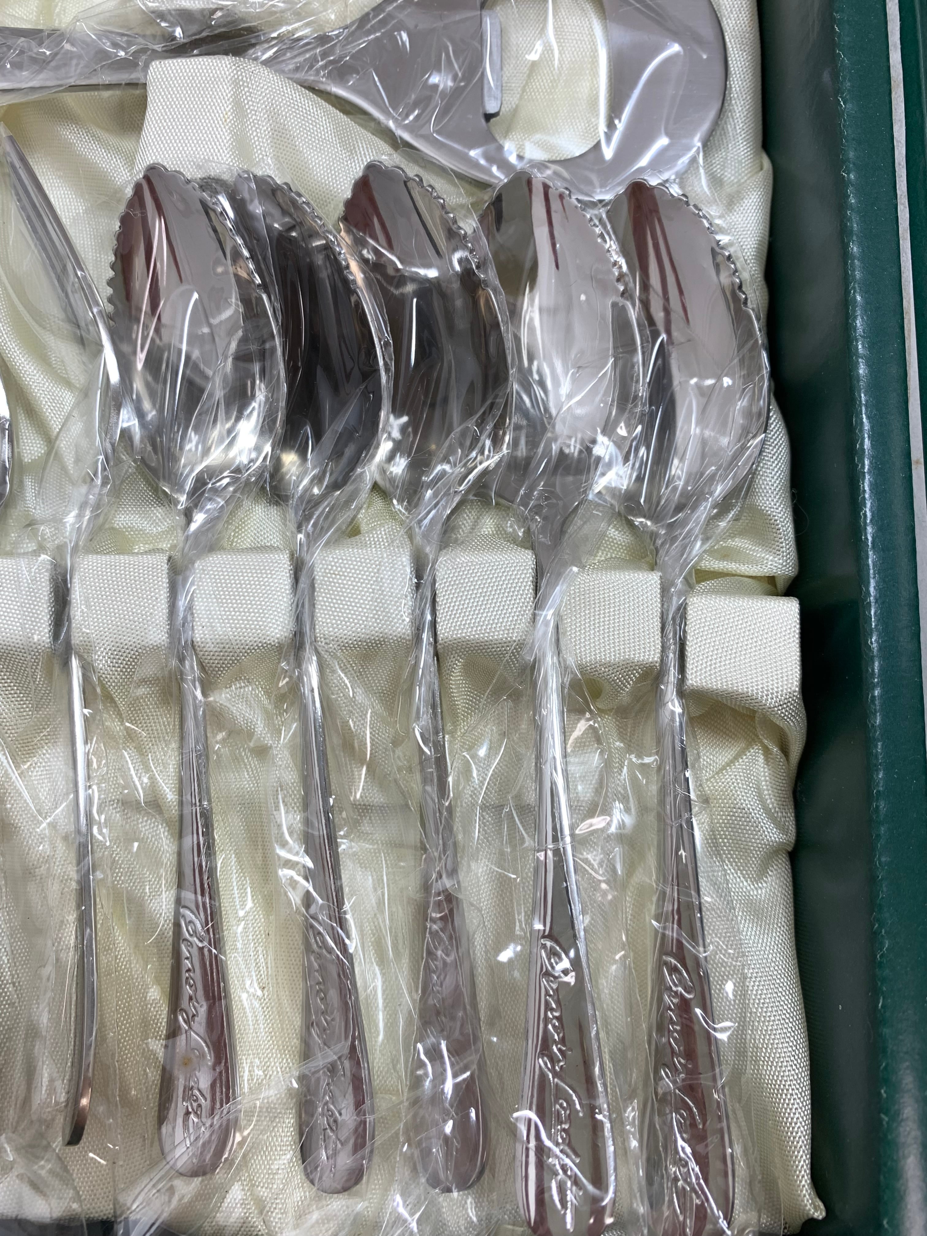 フランス ベッソントリオ PARISマーブルカトラリー 19本