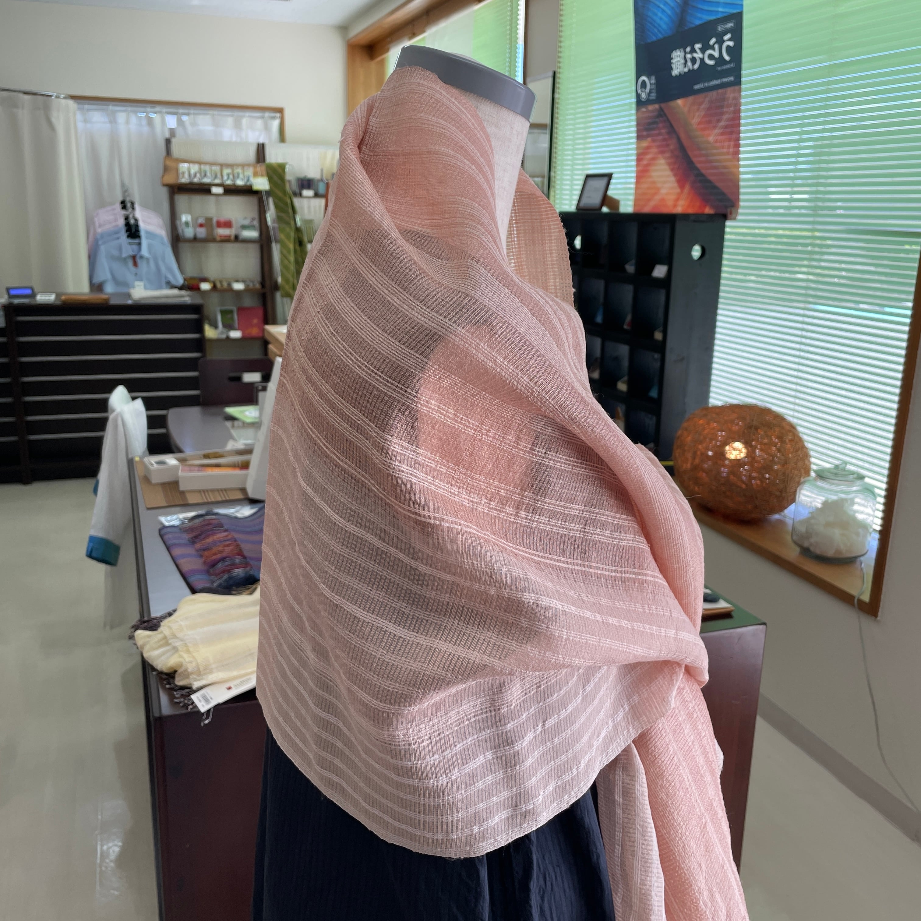 手織りショール】シルク 淡ピンク | うらそえ織