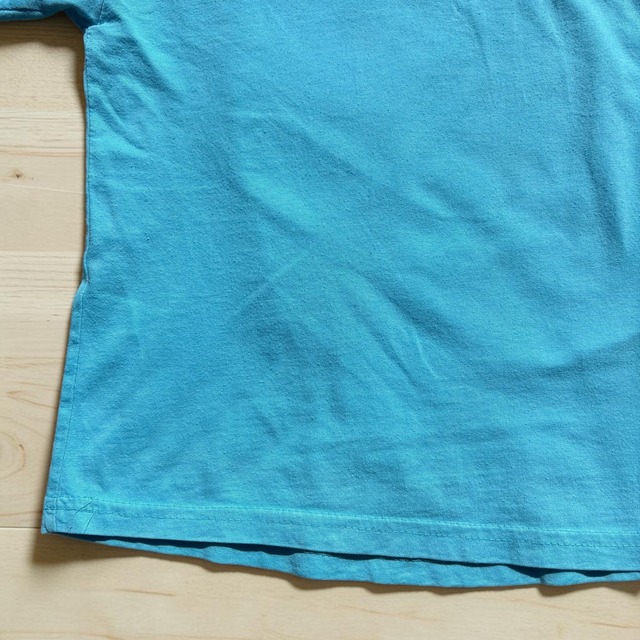 【KIDS】Looney Tunes Graphic T-Shirt Light Blue (2000s) size: 120–130cm