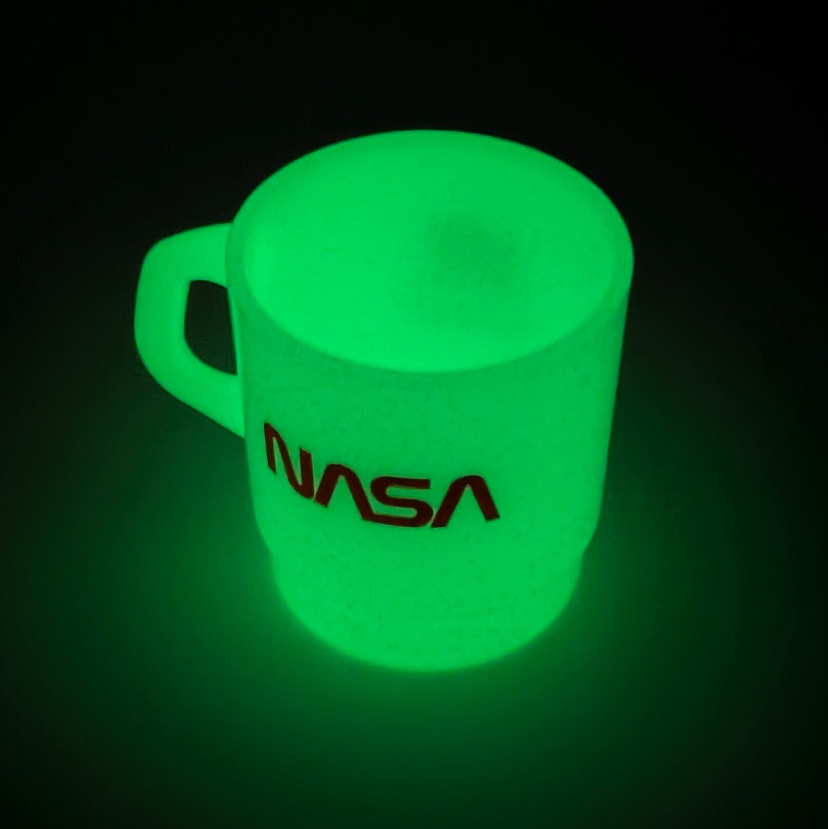 【 STACKING MUG / スタッキングマグ 】NASA（ナサ）/ ASTRO / glow-in-the-dark（蓄光）プラカップ / MUG / ミルキーマグ / 積み重ねられるマグ〚アメリカン雑貨 アメトイ〛
