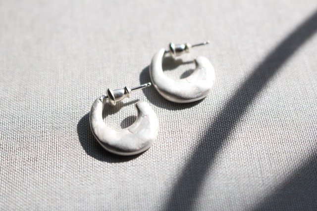 crescent moon pierce