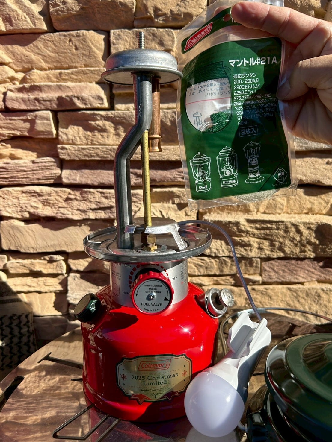 コールマン クリスマスリミテッド ハイブリッドランタン2025【サンタ】 Coleman（コールマン） クリスマスリミテッド ハイブリッドランタン