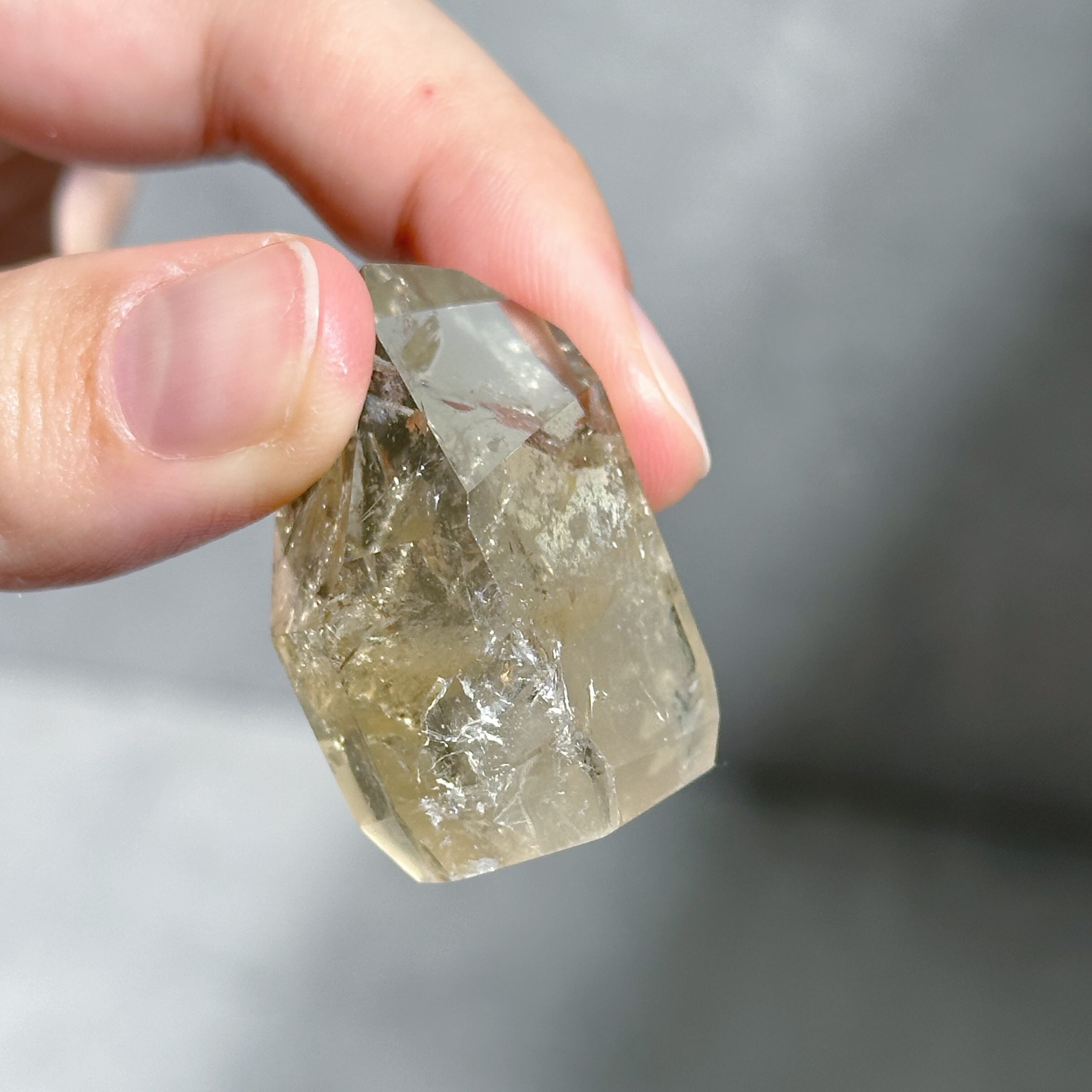 ファントム◎シトリン（黄水晶） タワー32◇ Citrine ◇ 天然石・鉱物