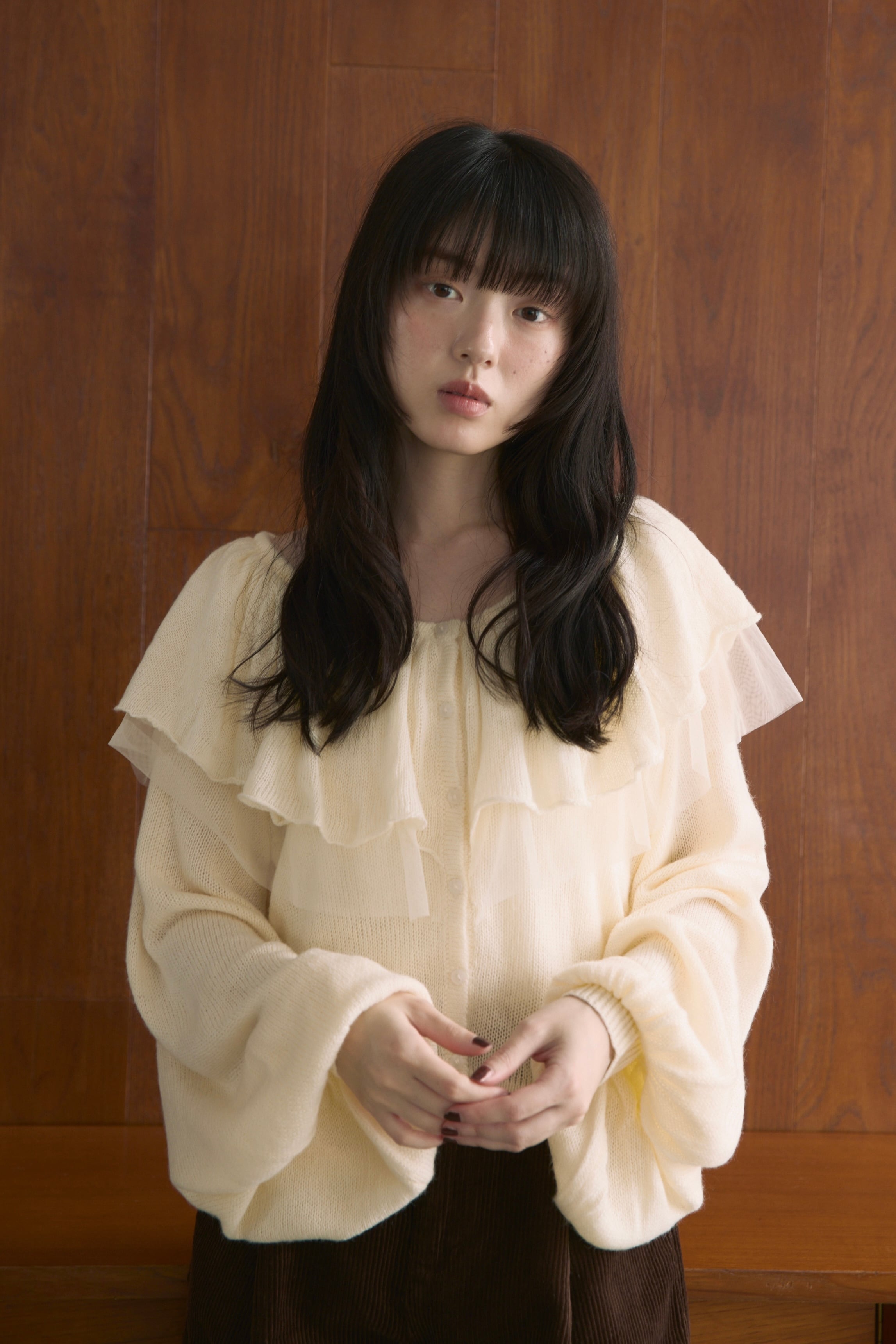 AM671100 ruffle collar fluffy knit