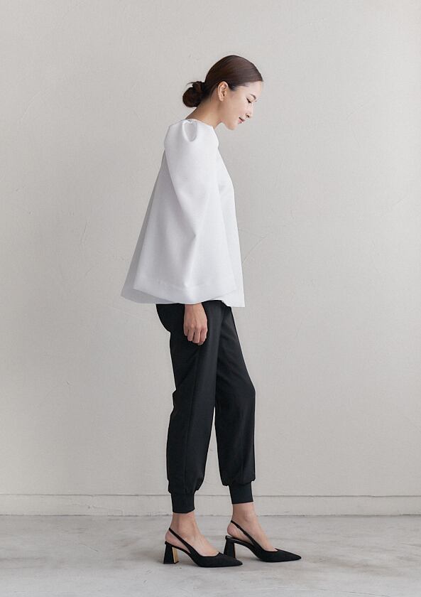 Bell Blouse ベル・ブラウス 白／黒2色展開 ☆決済から1週間前後に順次 