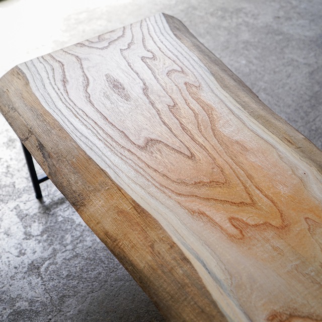 栴檀（センダン）のローテーブル