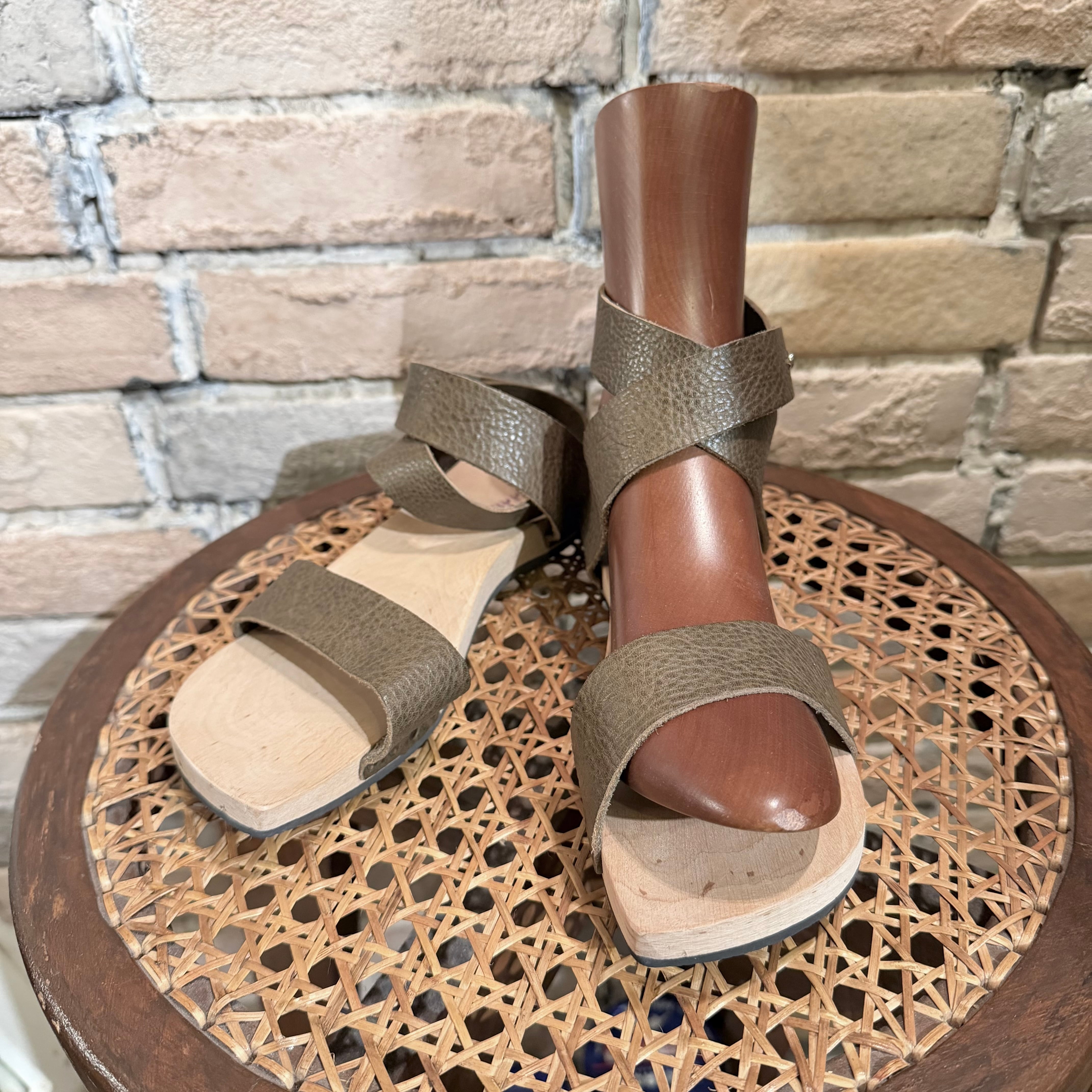 shoes | anemone