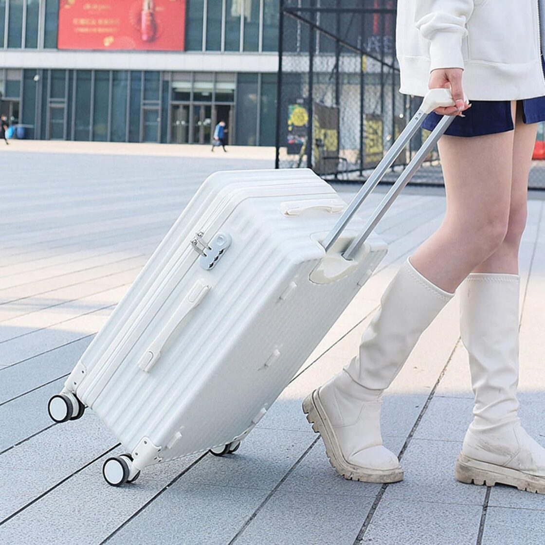 スーツケース キャリーバッグ 白 ホワイト ハードキャリーケース 旅行  