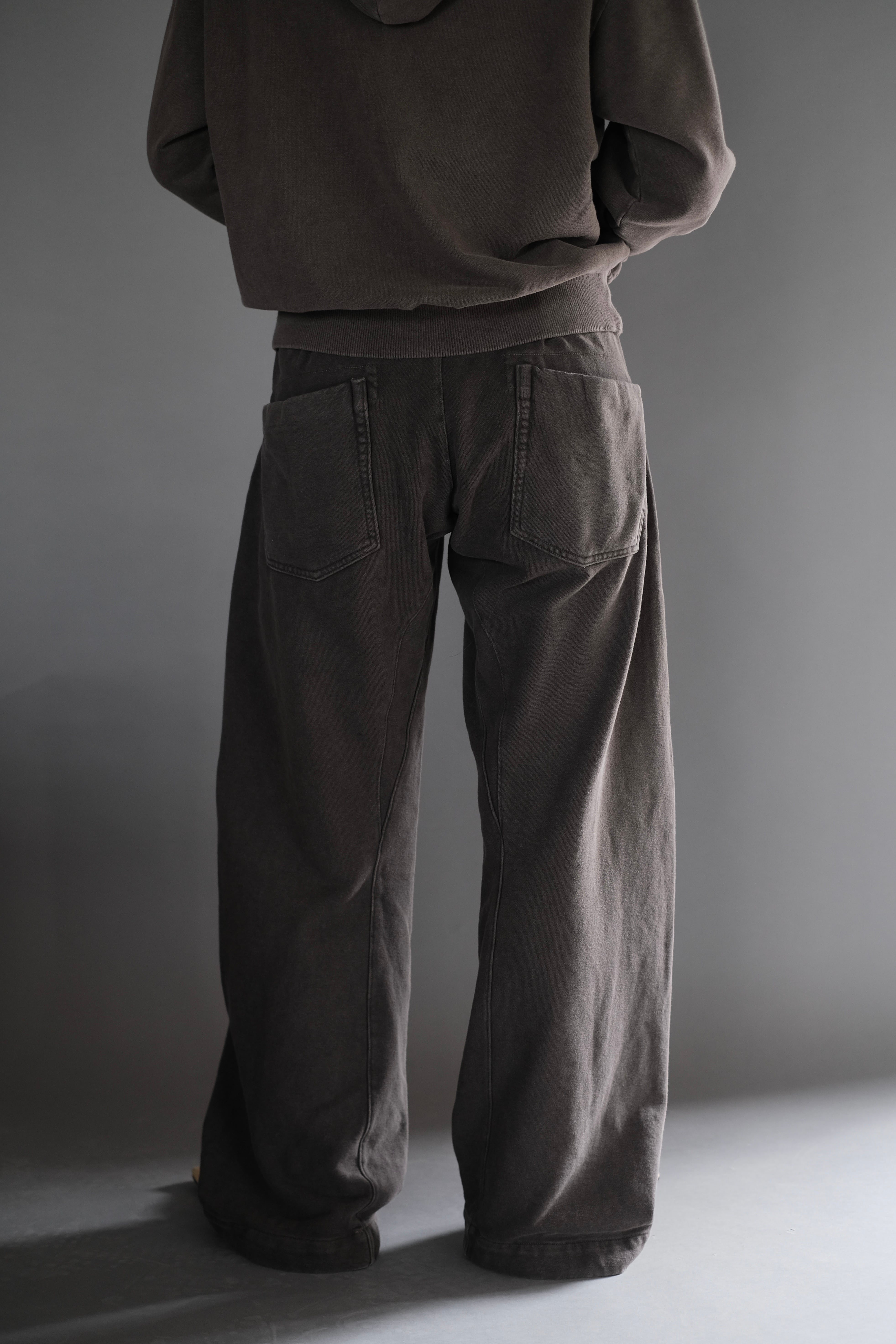 OMAR AFRIDI / SHABBY TWISTED LOUNGE PANTS | LIVING OMAR AFRIDI / SHABBY TWISTED LOUNGE PANTS | LIVING