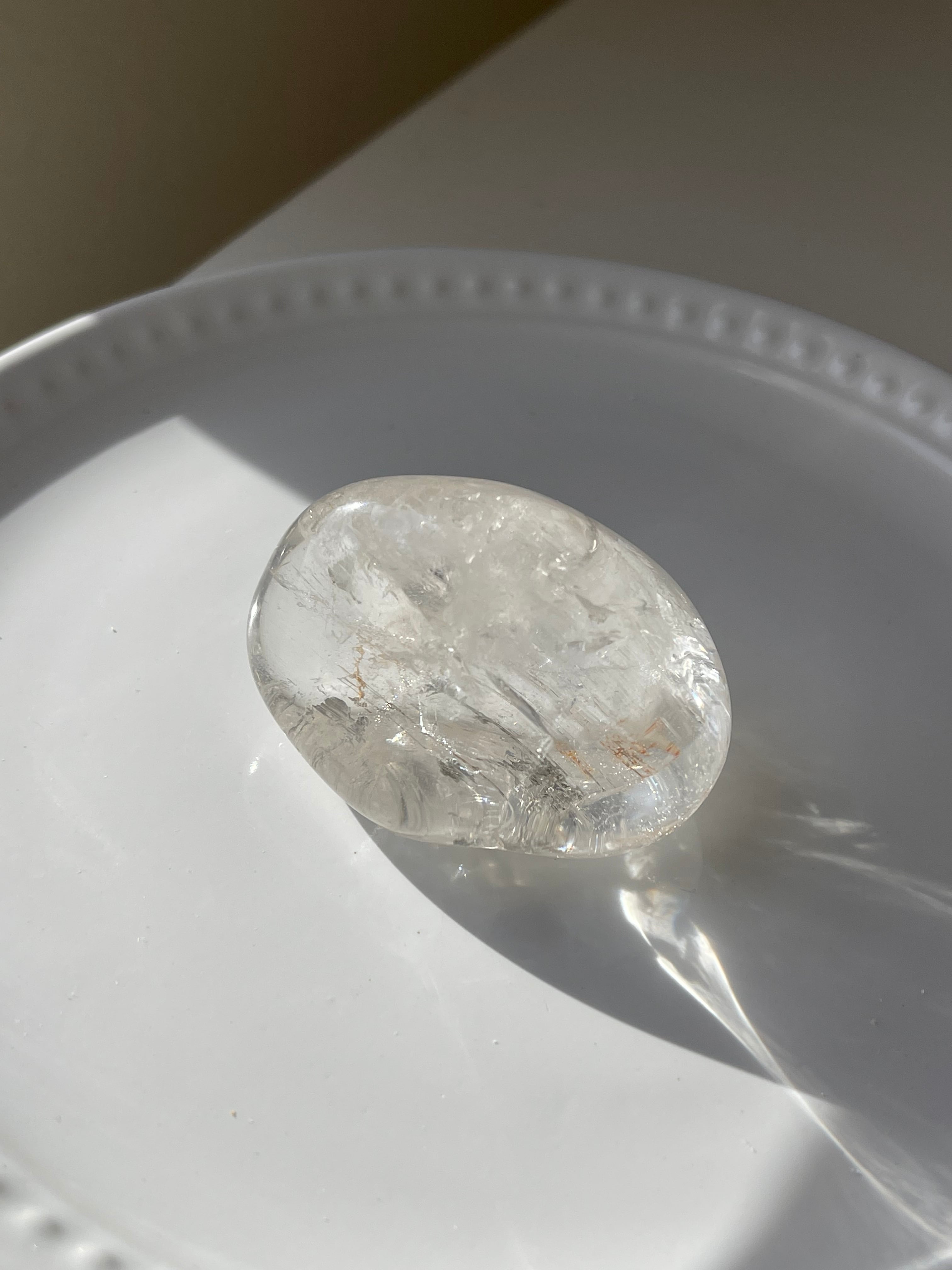 ブラジル産　レインボー水晶パームストーン