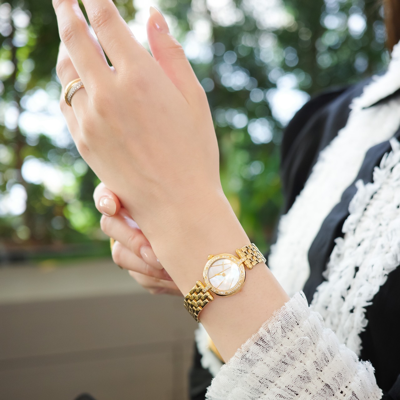 カルティエ パンテール ラウンド SM ゴールド 純正ダイヤモンド シェル文字盤