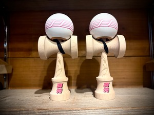 Cereal kendama Gregor-Pink Trinity Shape けん玉