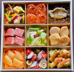 2026 ■福岡店製造■ お届け先：九州・山口県限定（島部を除く）　ラ・ロシェルフレンチおせち　3段（12月31日お届け）（冷蔵）