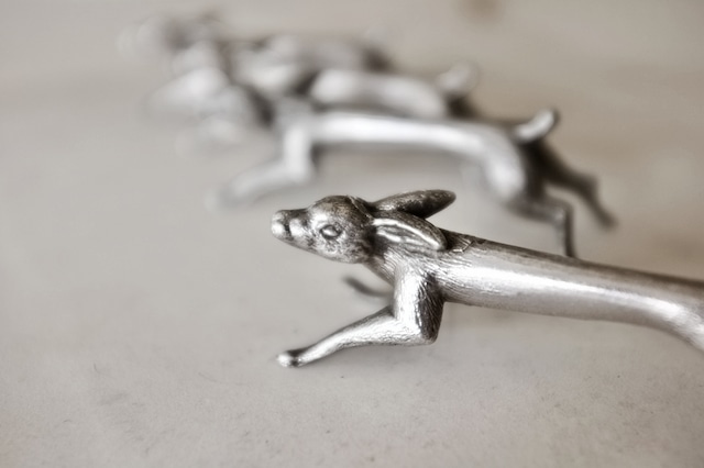 残4 フランス 永遠の硬化 うさぎのカトラリーレスト アンティーク