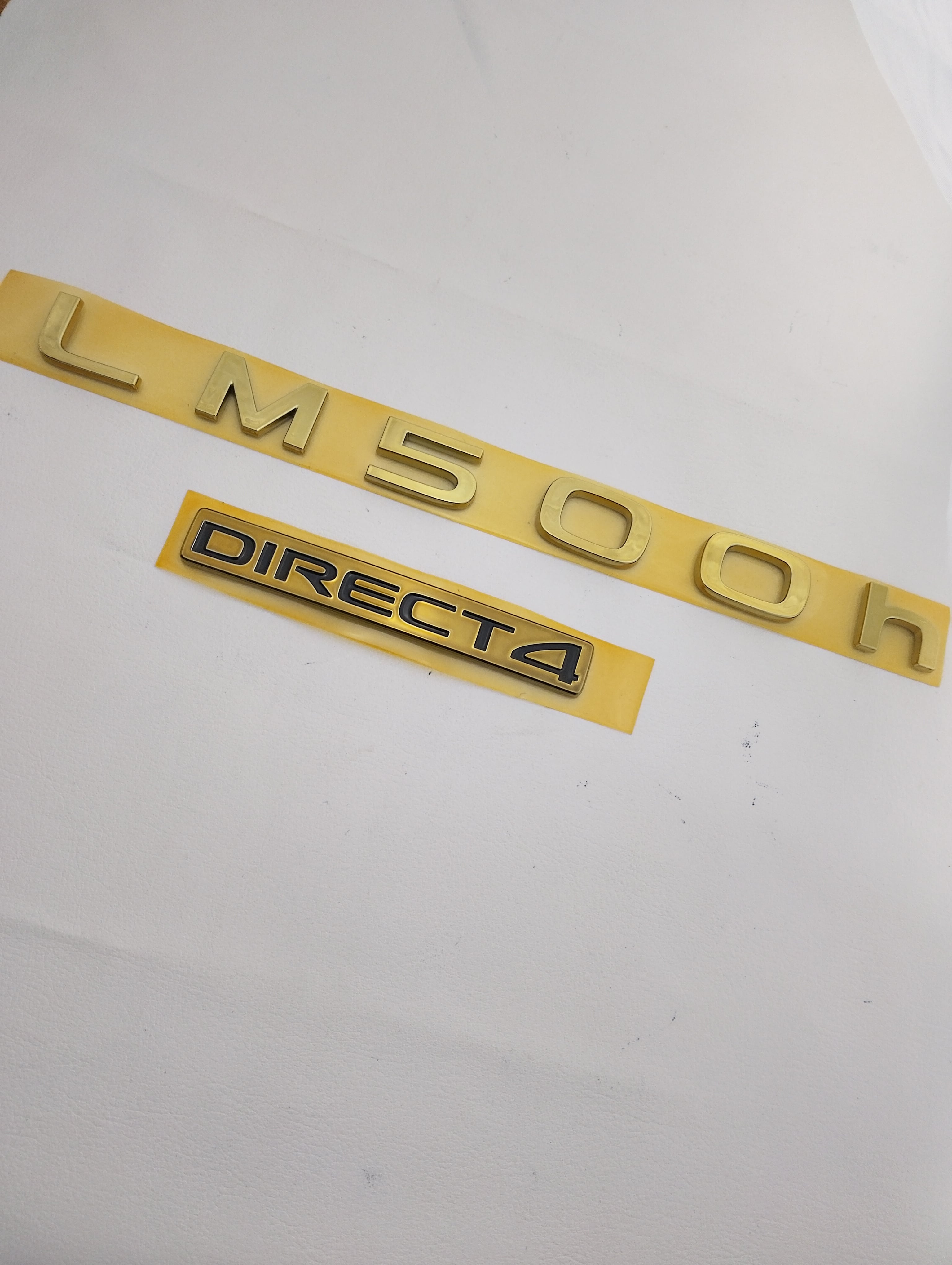 レクサスLM500hゴールド加工エンブレム 新品 純正品使用 | Car-emblem