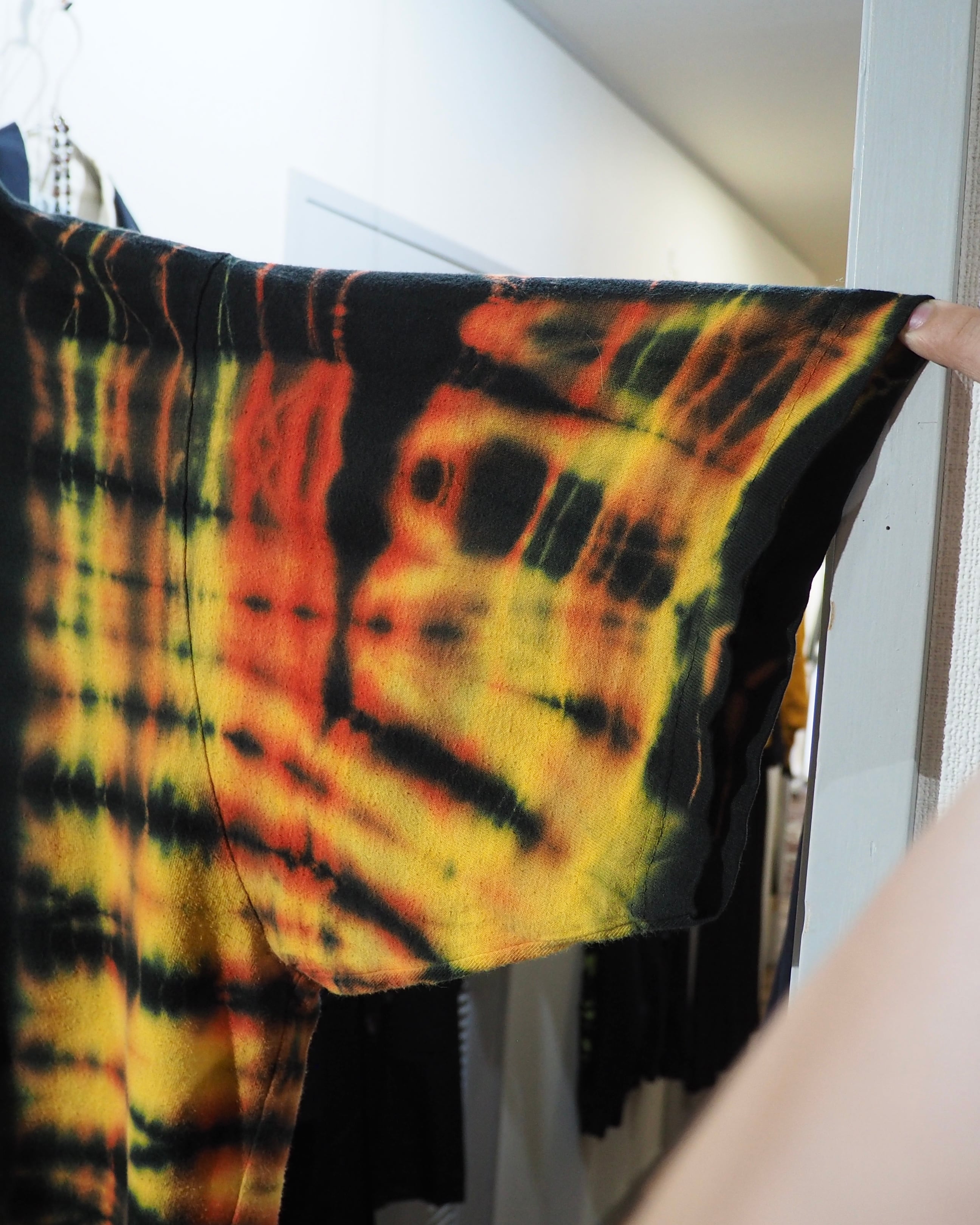 ” 毒蠍 ” Graphic printed × Fire Tie-Dye Over silhouette Special Tee