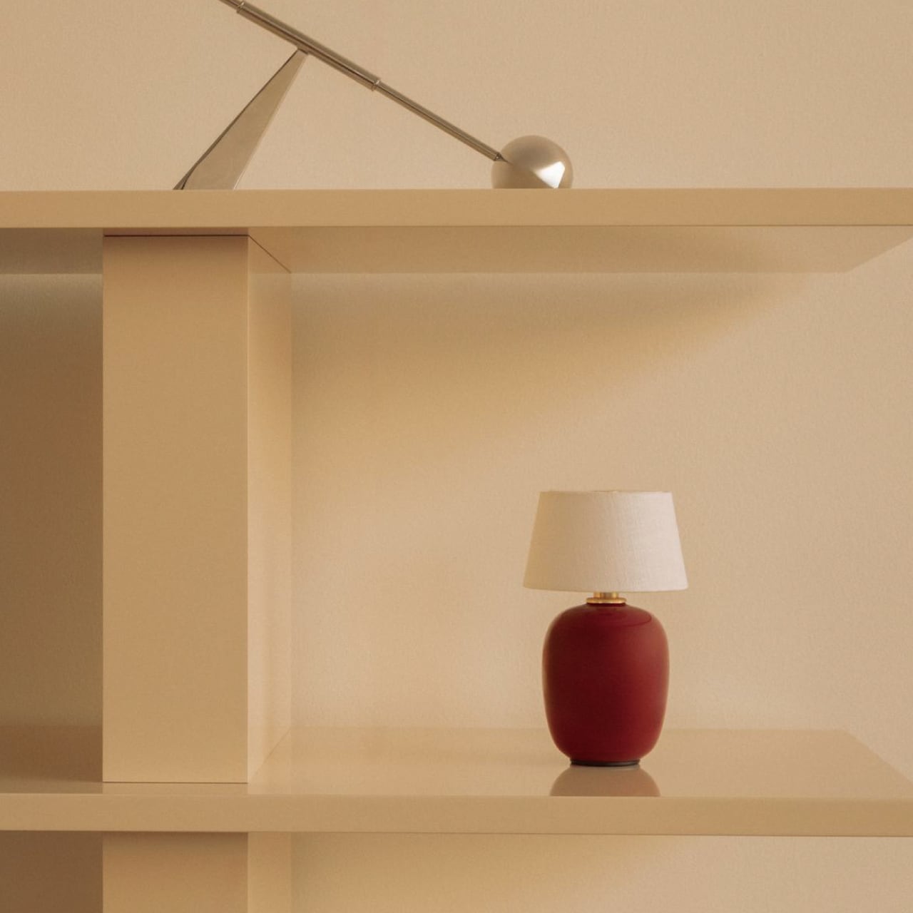 即納可】Torso Table Lamp Portable / Ruby / トルソー テーブルランプ