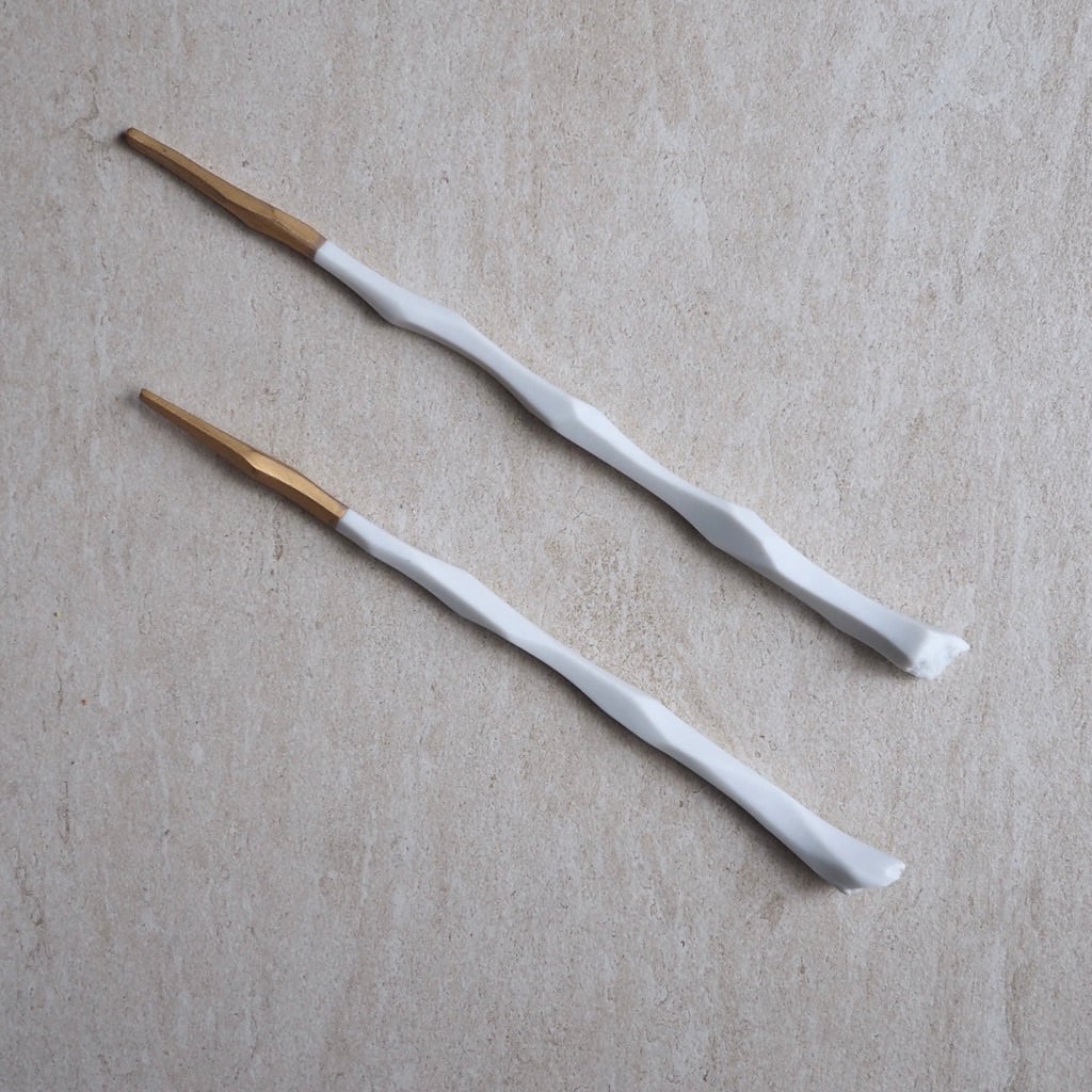 木下 和美/白磁 白x金 茶針