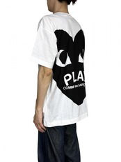 【PLAY COMME des GARCONS】T353 黒ハートバックプリント TEE
