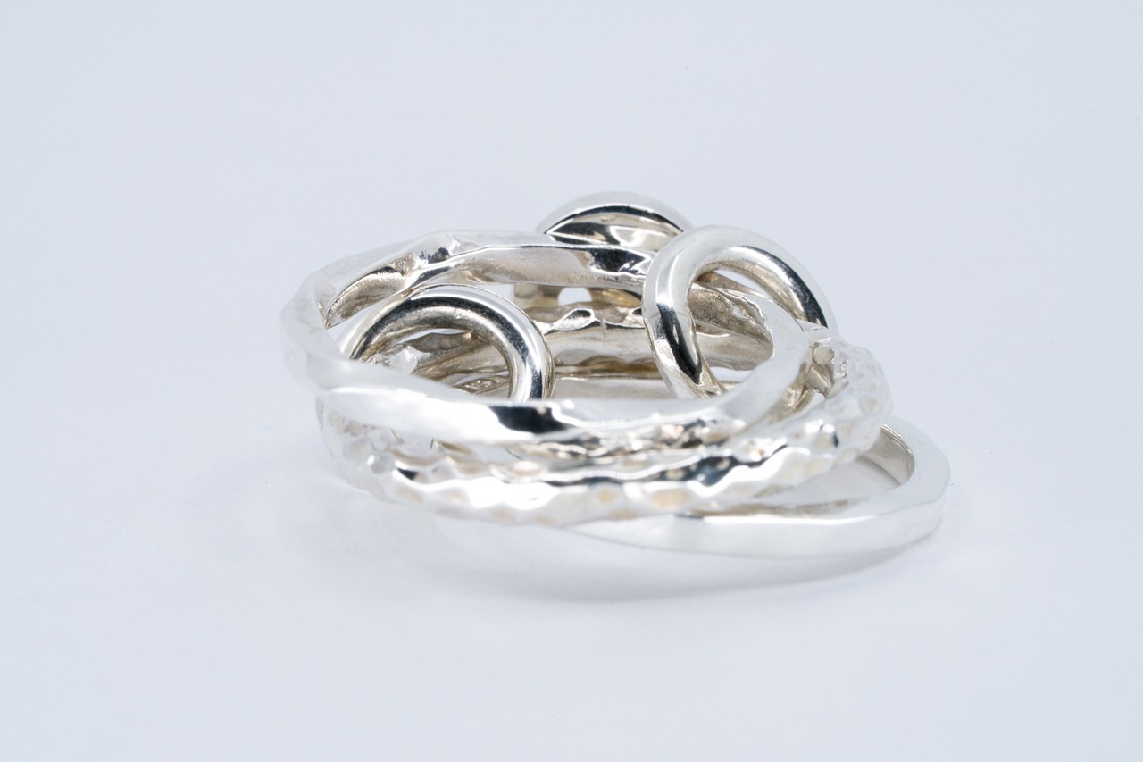 R-120 Three linked Arabesque Scar Ring