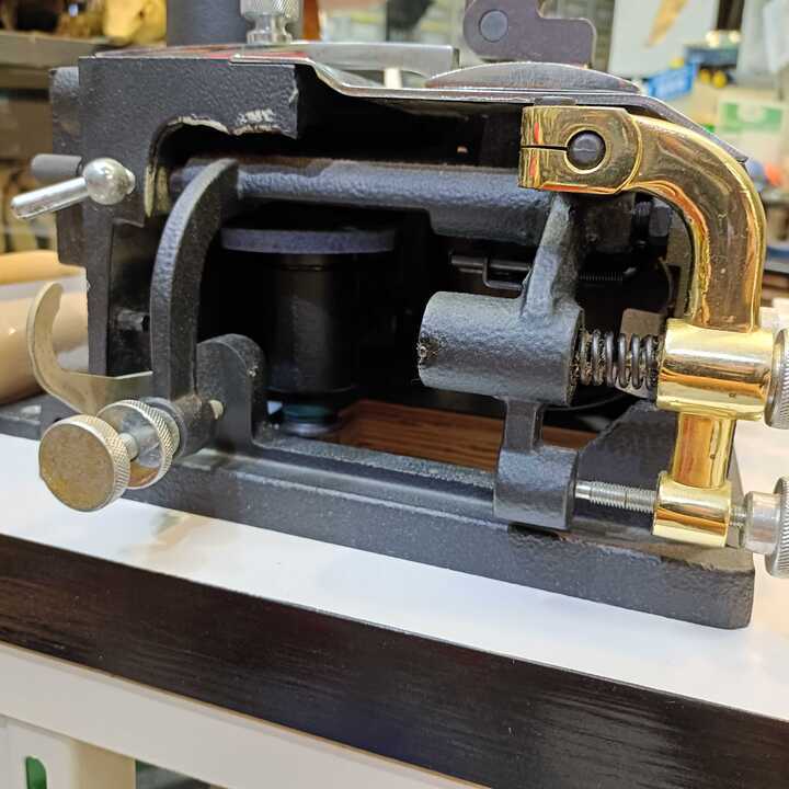 中古】TAKING 革漉き機 TK-801 ※全国配送対応可能 | and leather