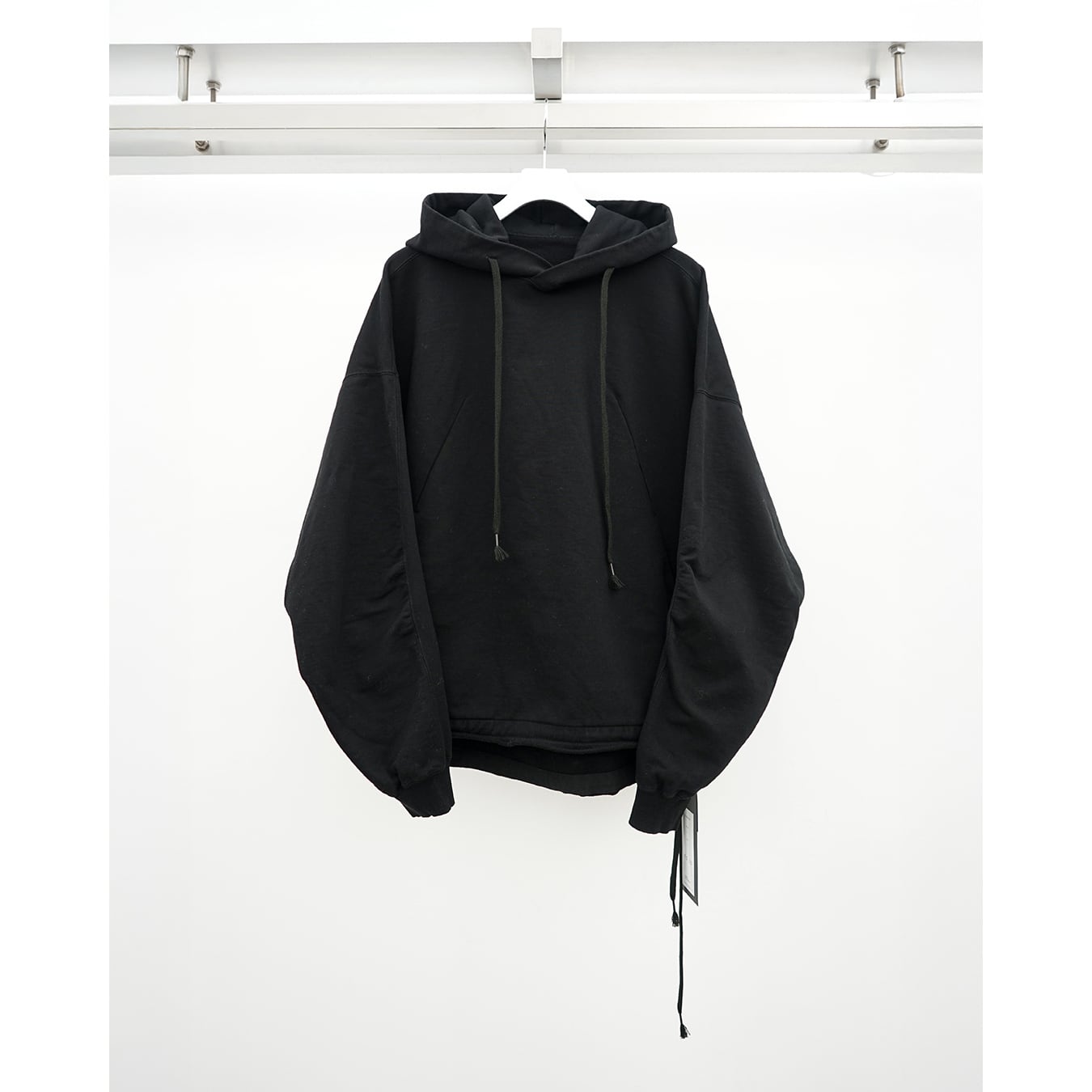 【the Viridi-anne】アシンメトリーフーディ The Viridi-anne] (ザヴィリディアン) VI-3981-01 SWEAT HOODIE (DARK