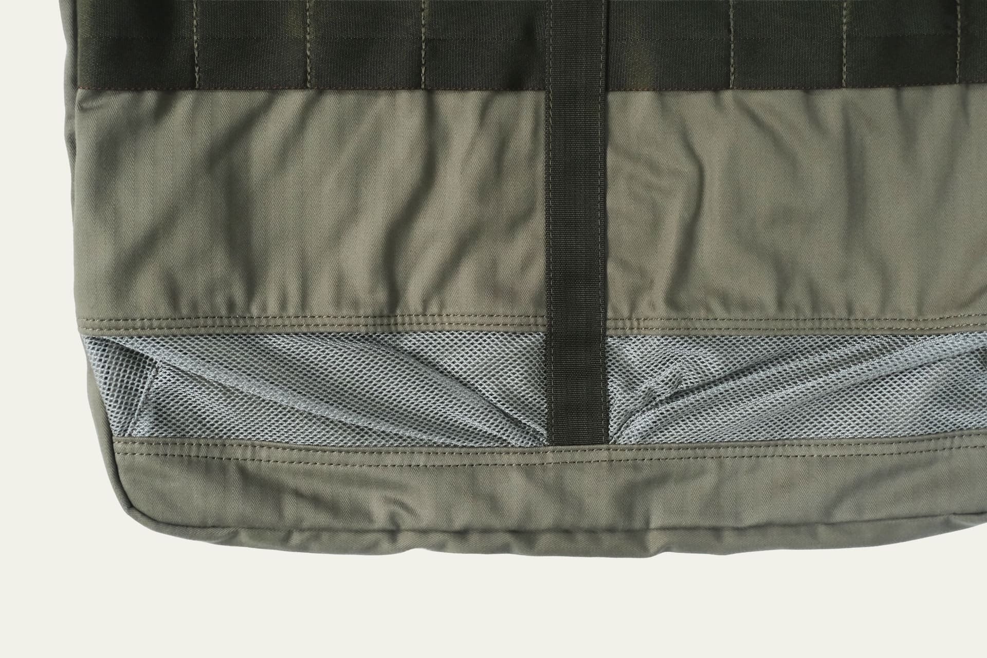 BRIEFING × FUJITO UTILITY HELMET BAG Olive Green,Navy | Directors