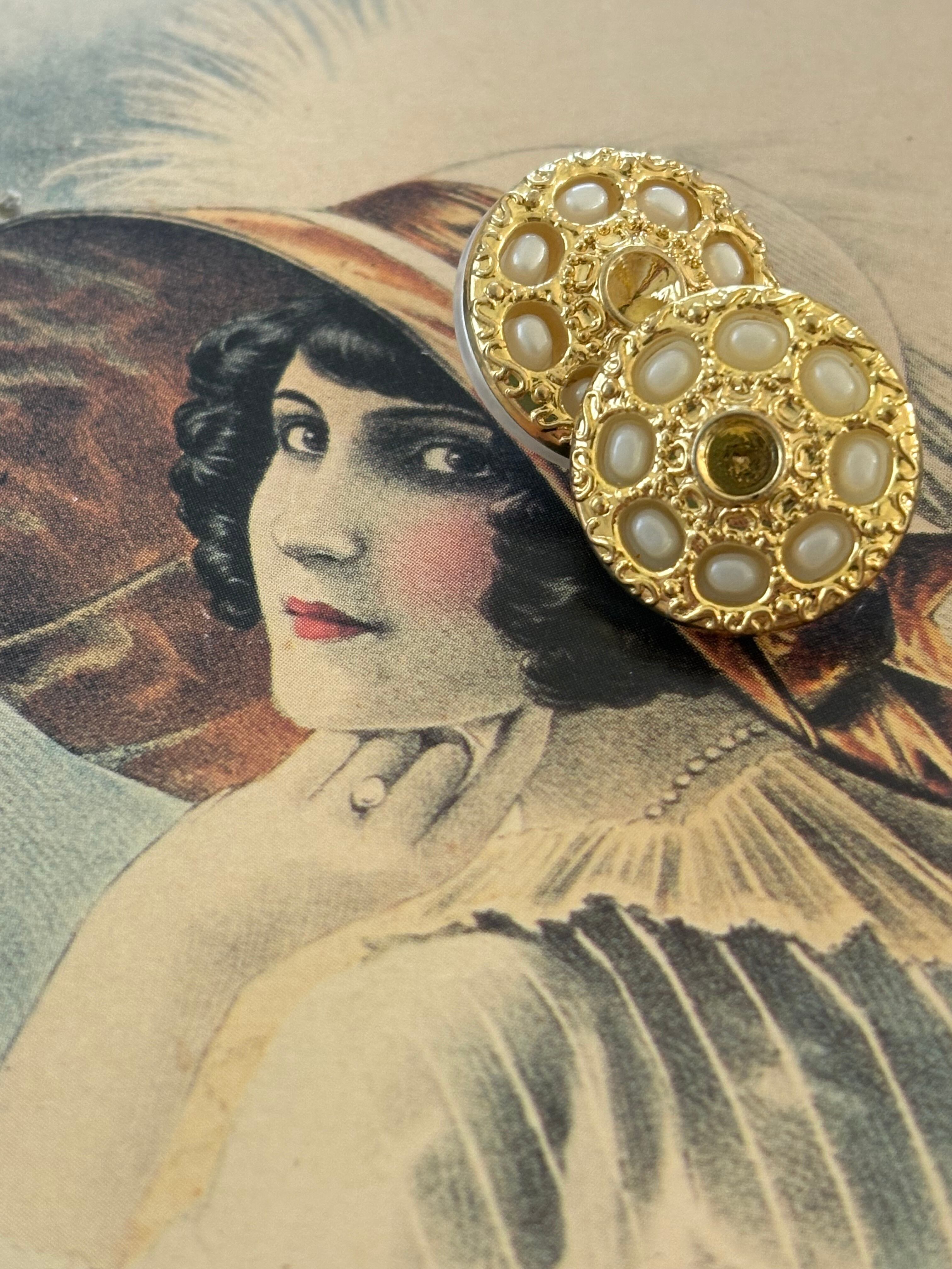 18mm フランス ヴィンテージボタン 1990年代 デッドストック ホワイト×ゴールド プラスチックボタン アクセサリーパーツ