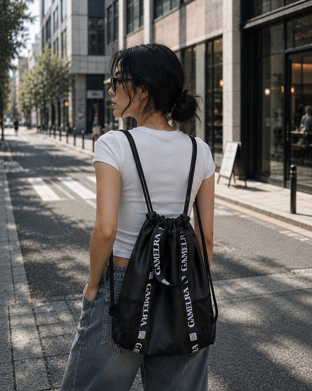 再入荷10月下旬】グロッシーナップサック｜キャメル | AMBERGLEAM