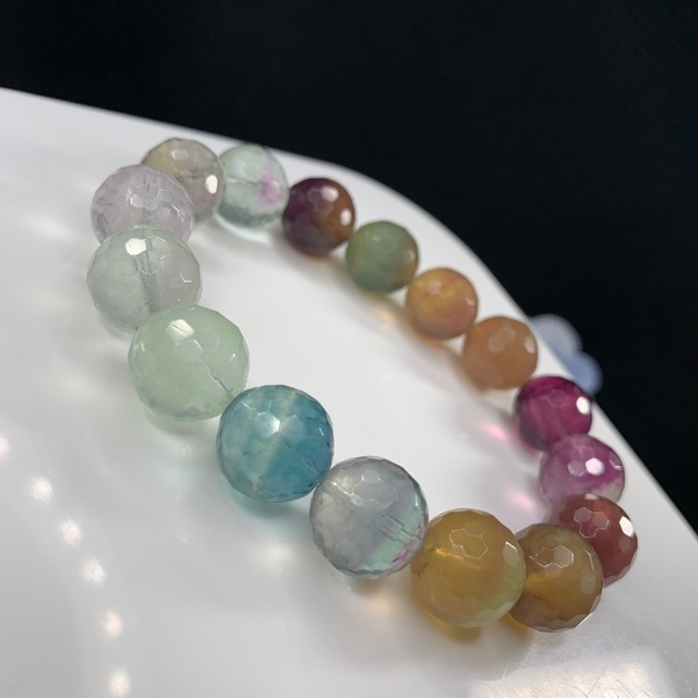 b146 128面体グラデーションフローライトブレスレット