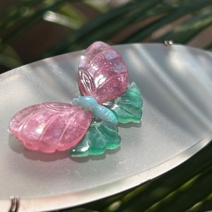 アンティーク　フロスト水晶に蝶の帯留め　難あり現状